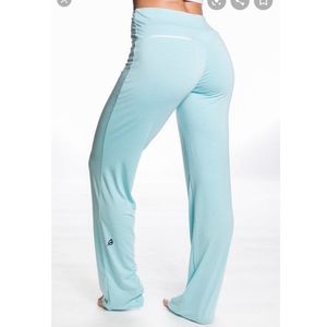 P'tula Brandi Lounge pants in OCEAM DREAM